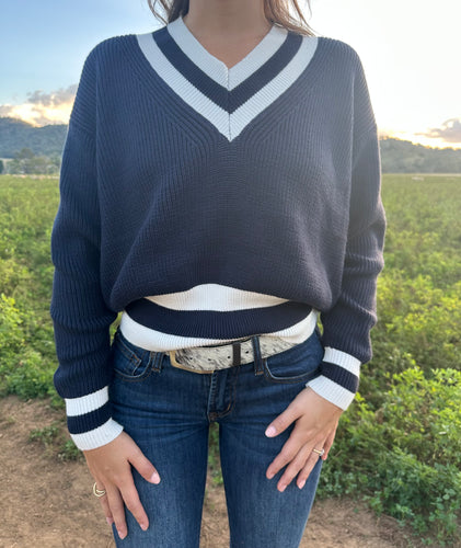 V Neck Knit - Navy