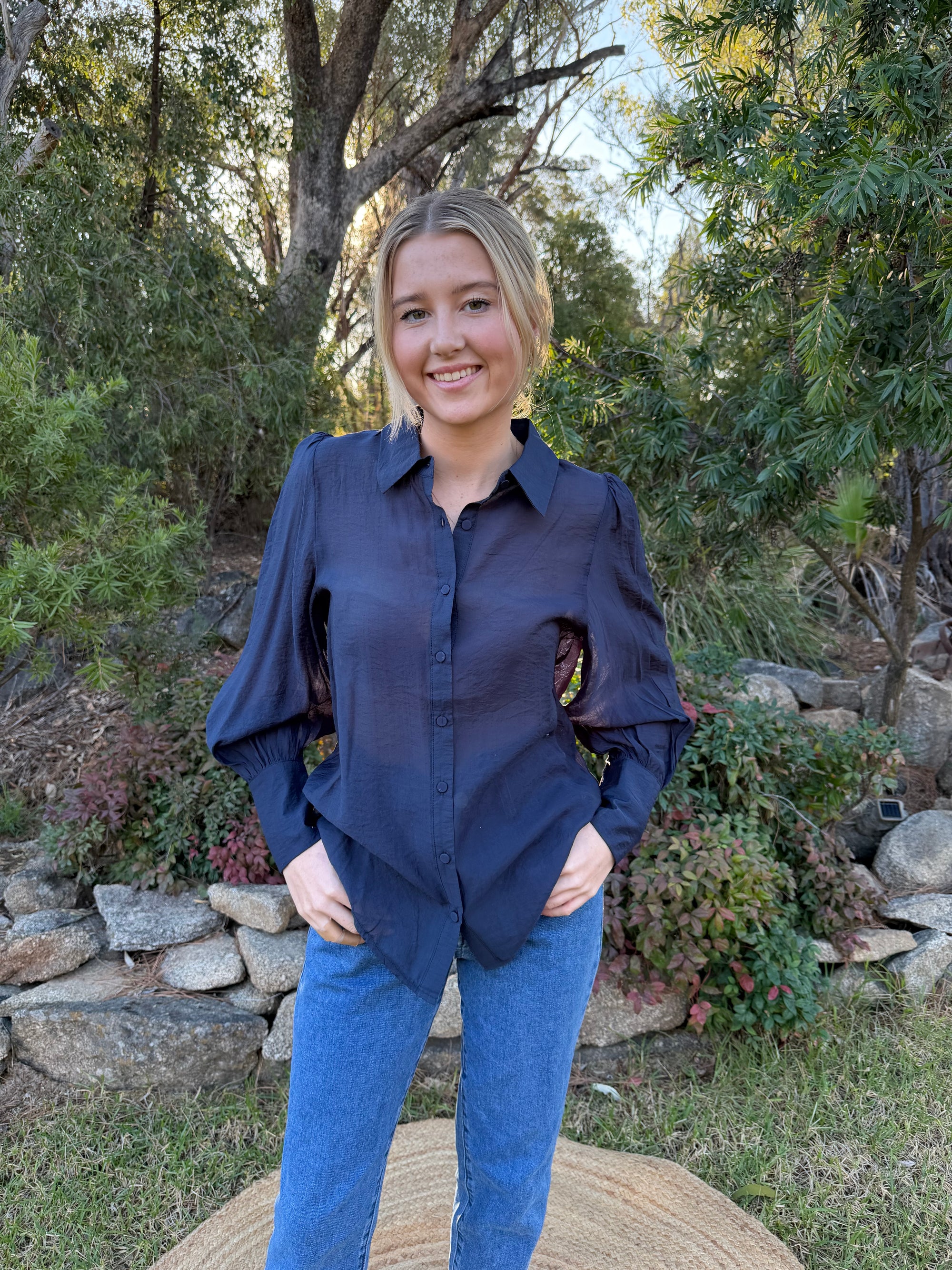 Allie - Navy blouse