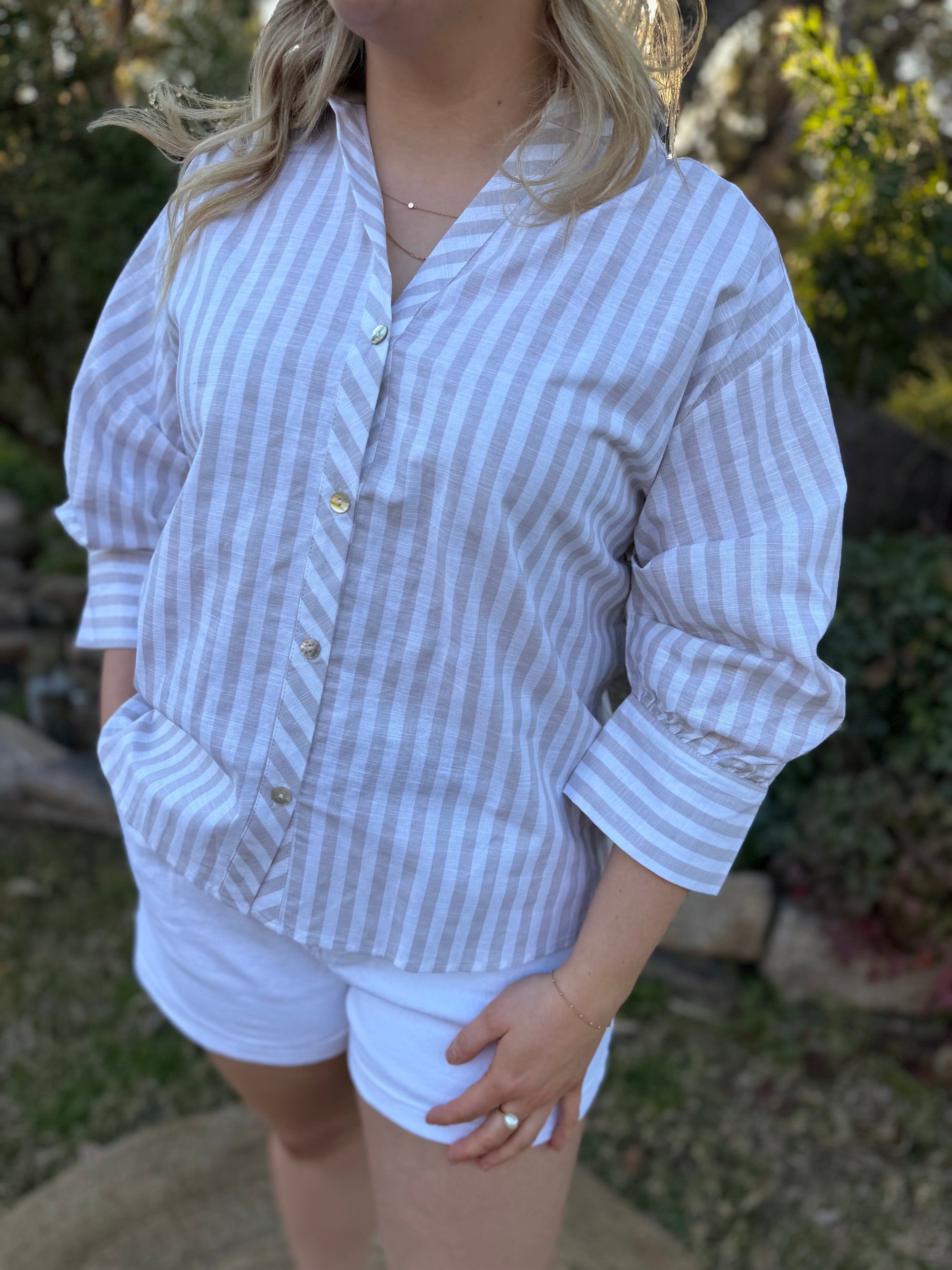 The Tully Stripe Shirt tan