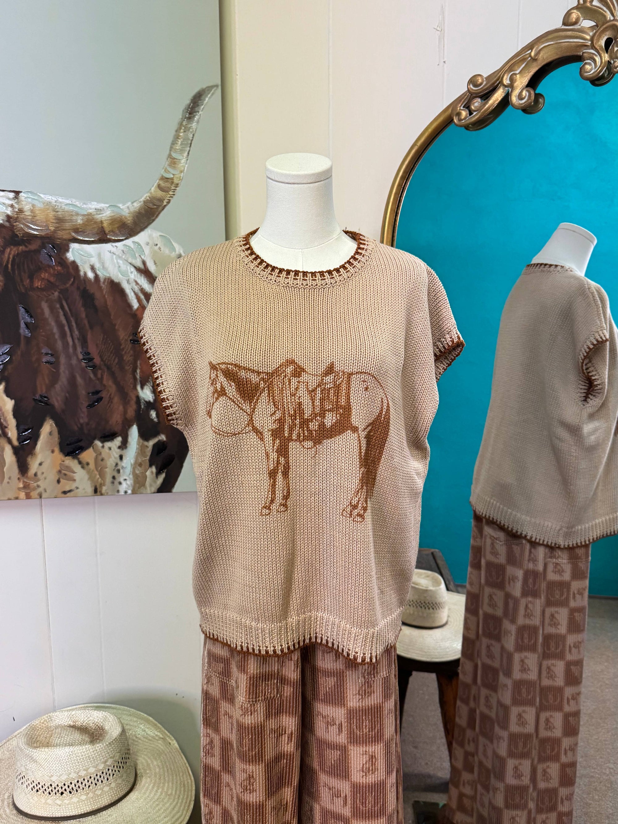 Pre order arrival end of June The Cowpony short sleeve printed sweater vest with trim