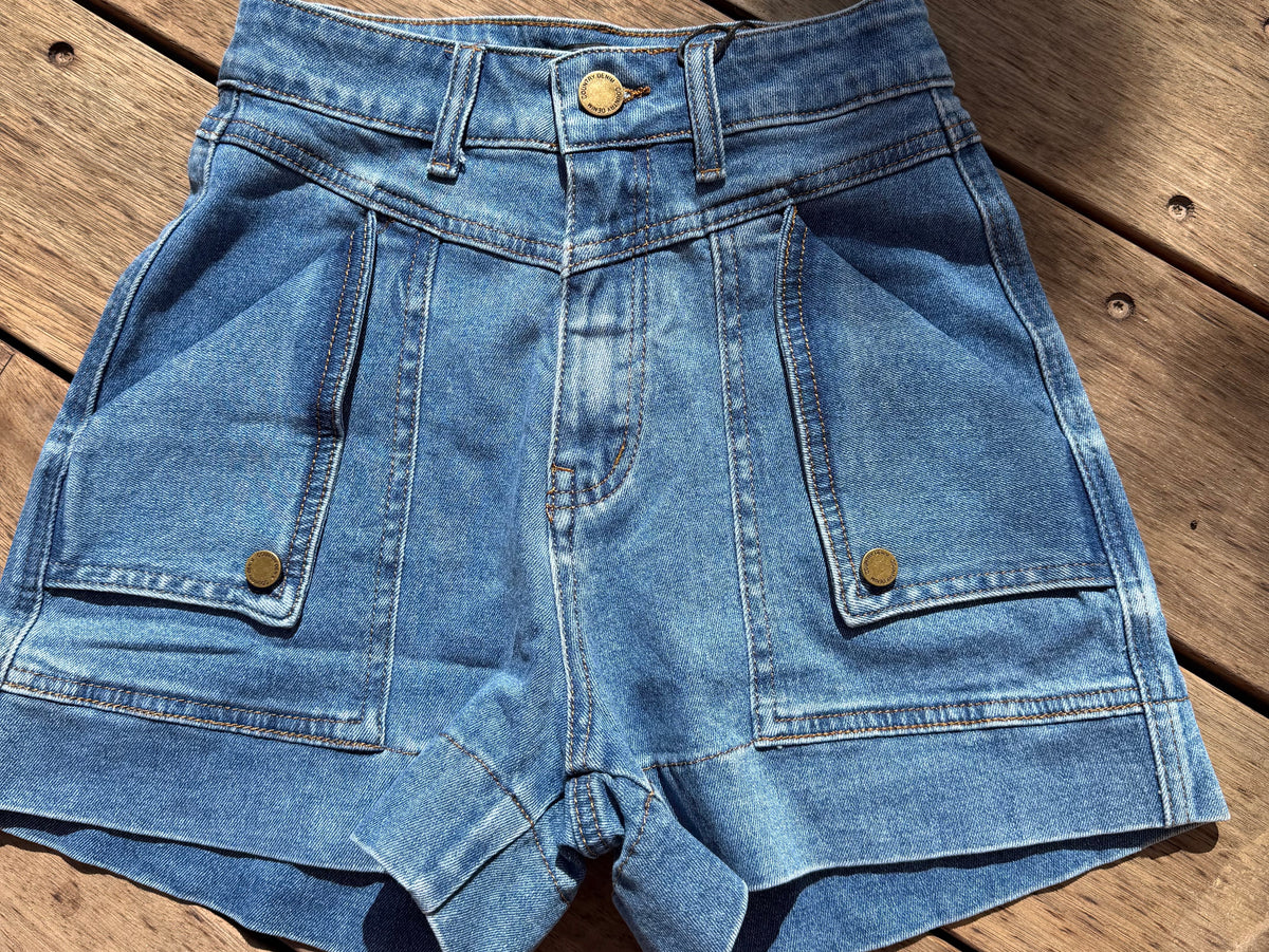 Denim Shorts Fold pockets Mid wash