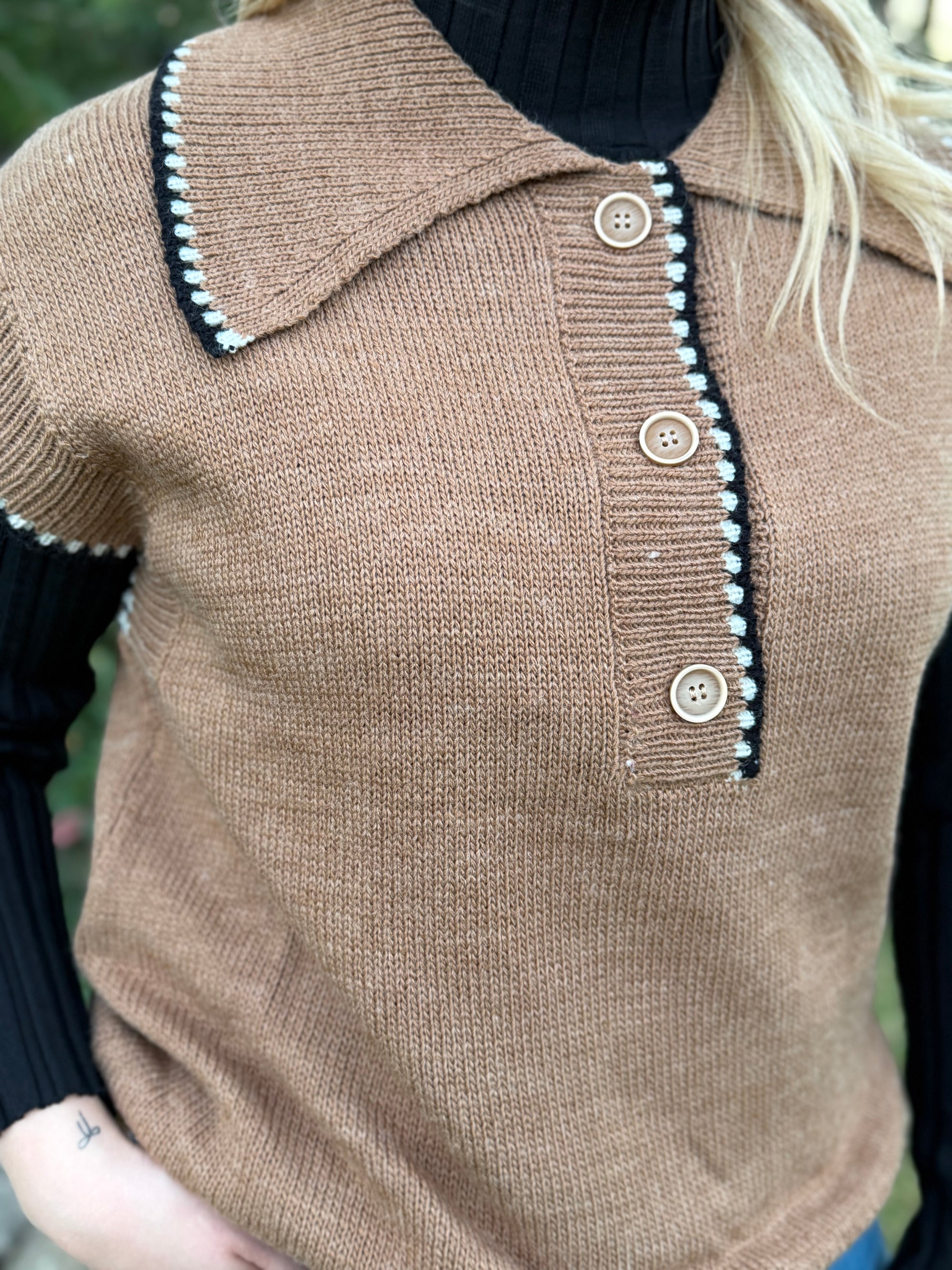 Pearl Trim Knit Vest- Tan