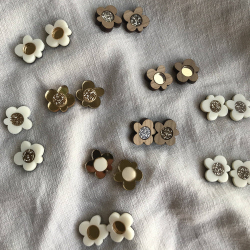 Flower Stud Earrings | Gold + Cream |