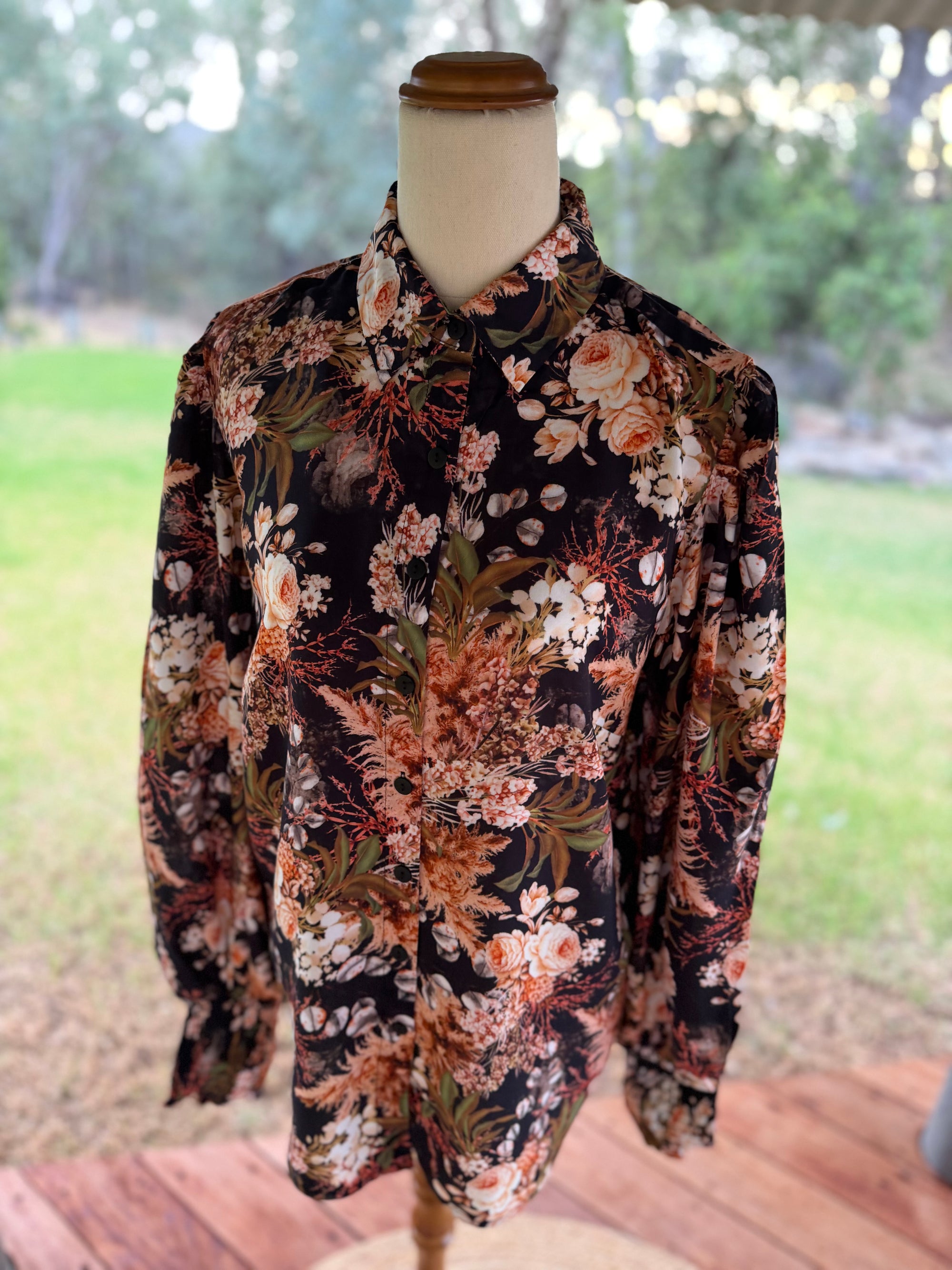 Floral garden Top