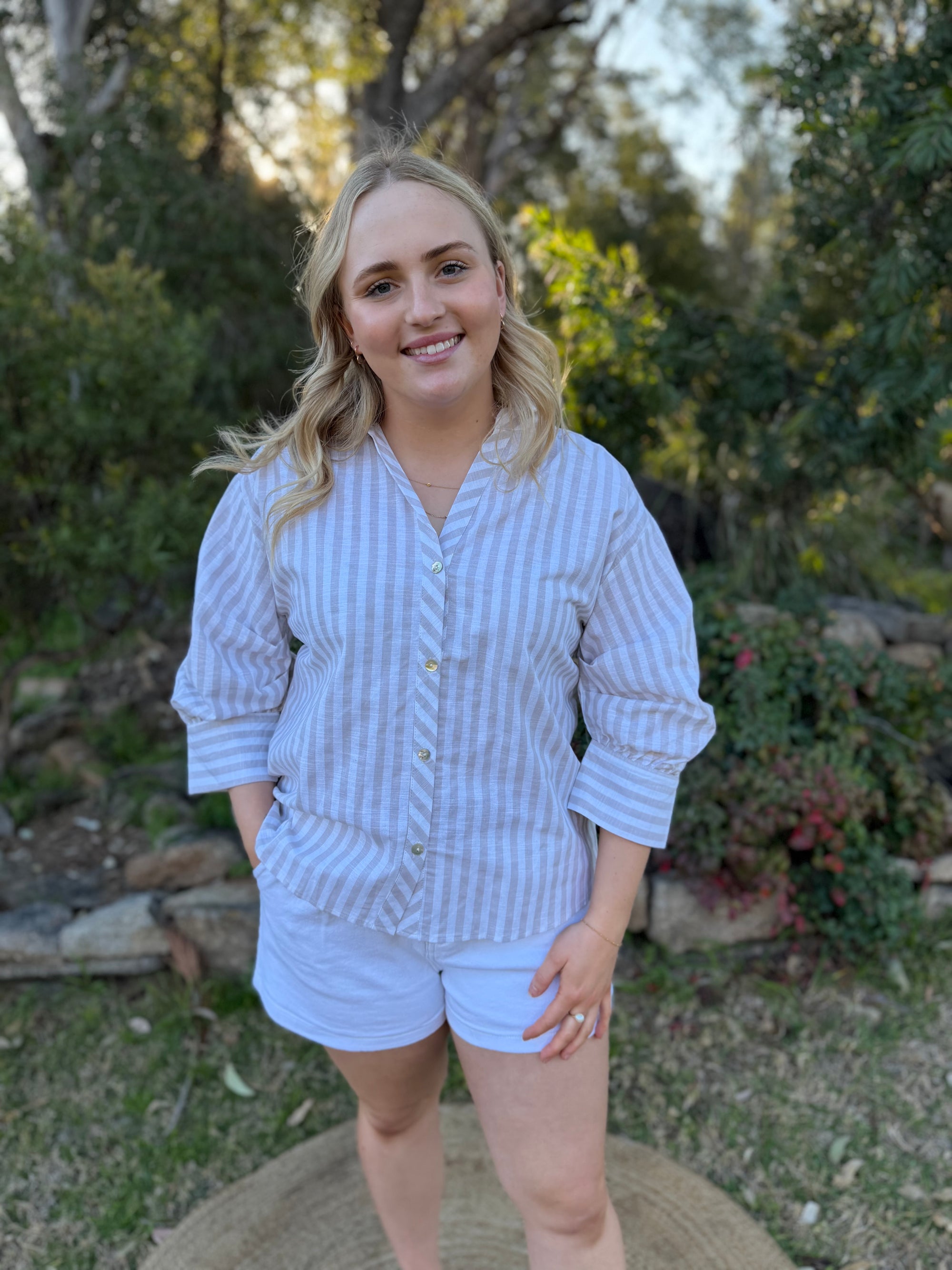 The Tully Stripe Shirt tan