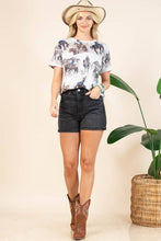 LILI WESTERN PRINT RELAXED FIT SHORT SLEEVE T-SHIRT 