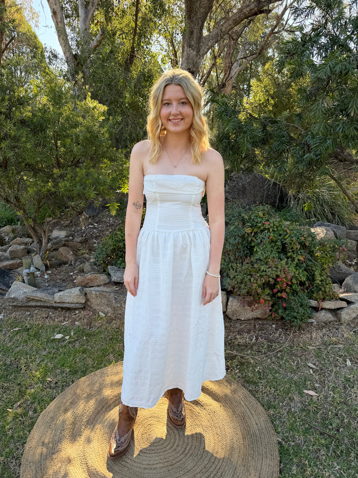 The Nola Bow Dress white