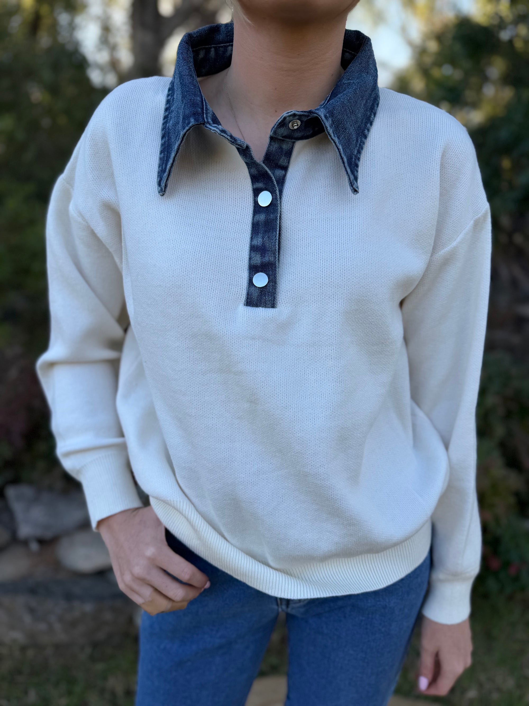 Pre-Order available to send 20/6 Denim Collar Knit Top