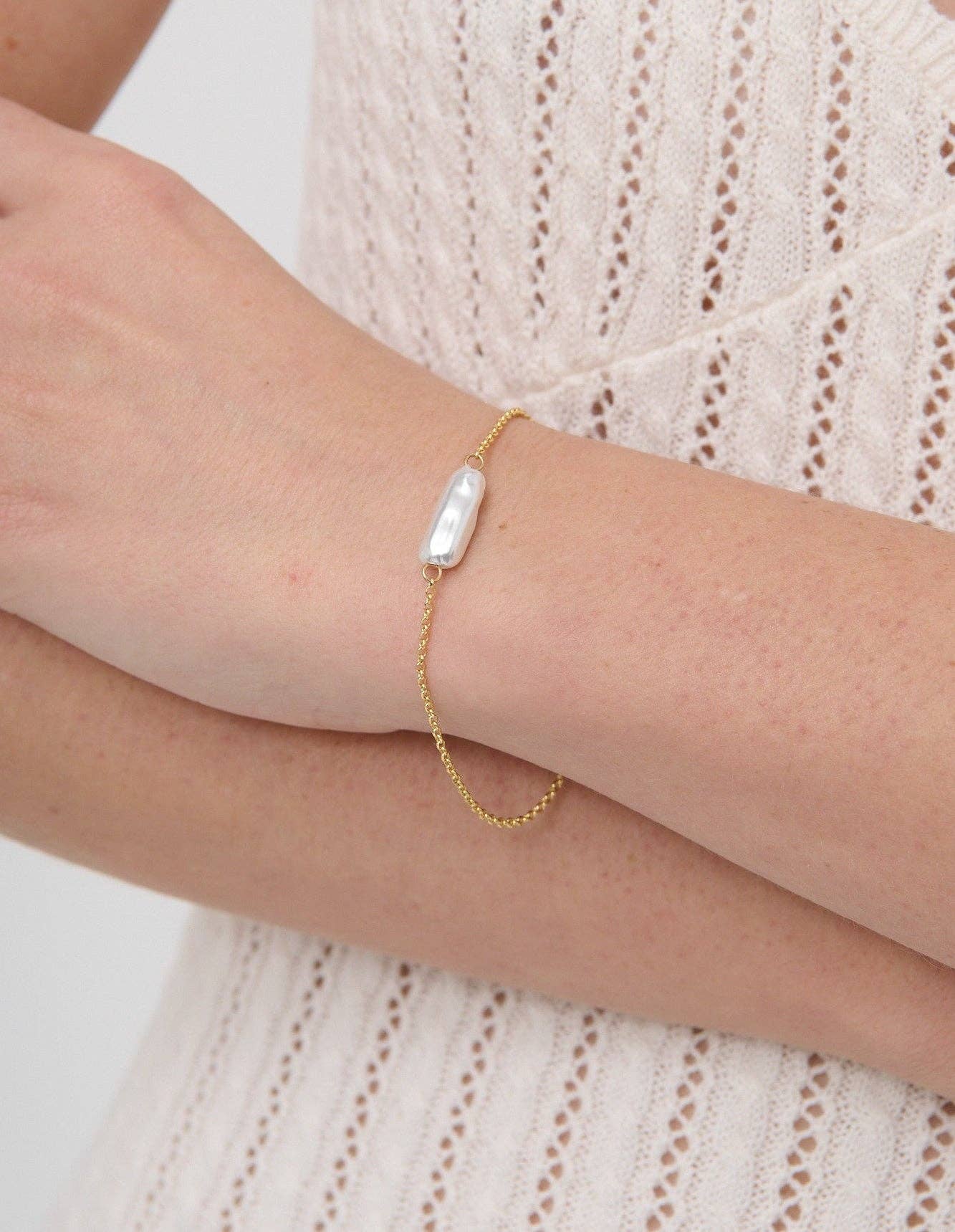 Orbit Baroque Pearl Bracelet