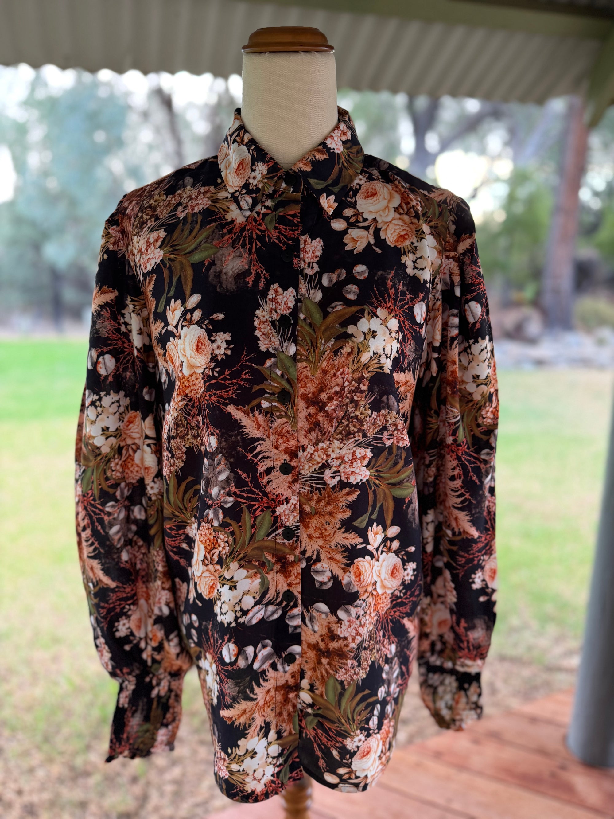 Floral garden Top