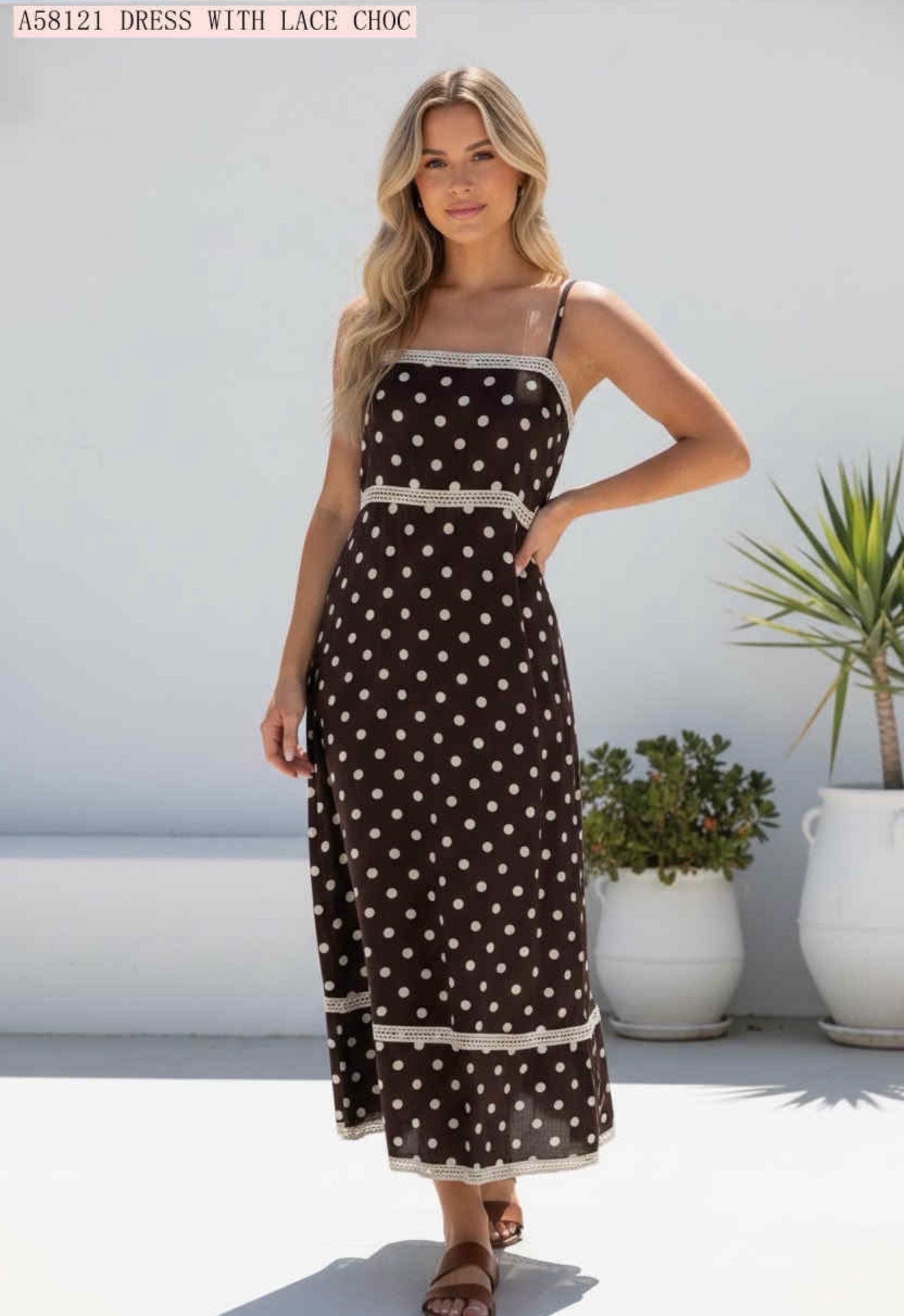 Dress with lace ~ Chocolate