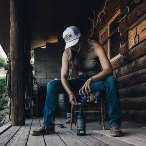 Longhorn Hat - White & Gold