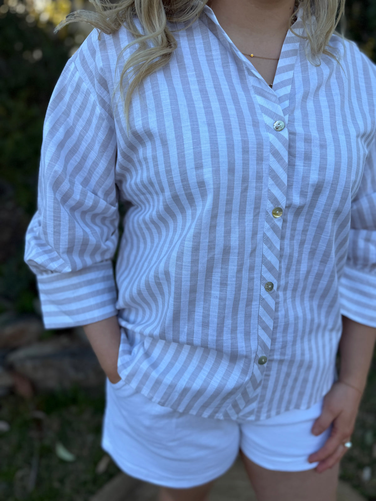 The Tully Stripe Shirt tan