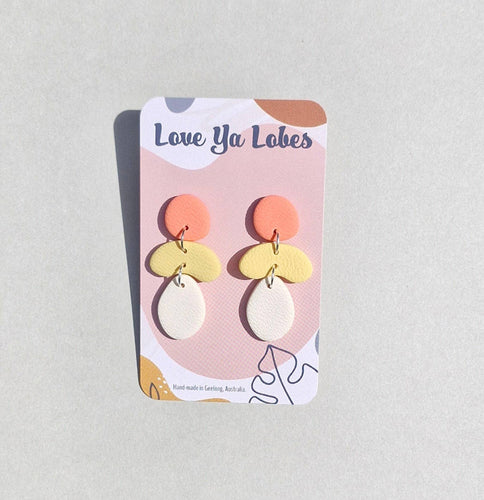 Hazel- Peach earrings