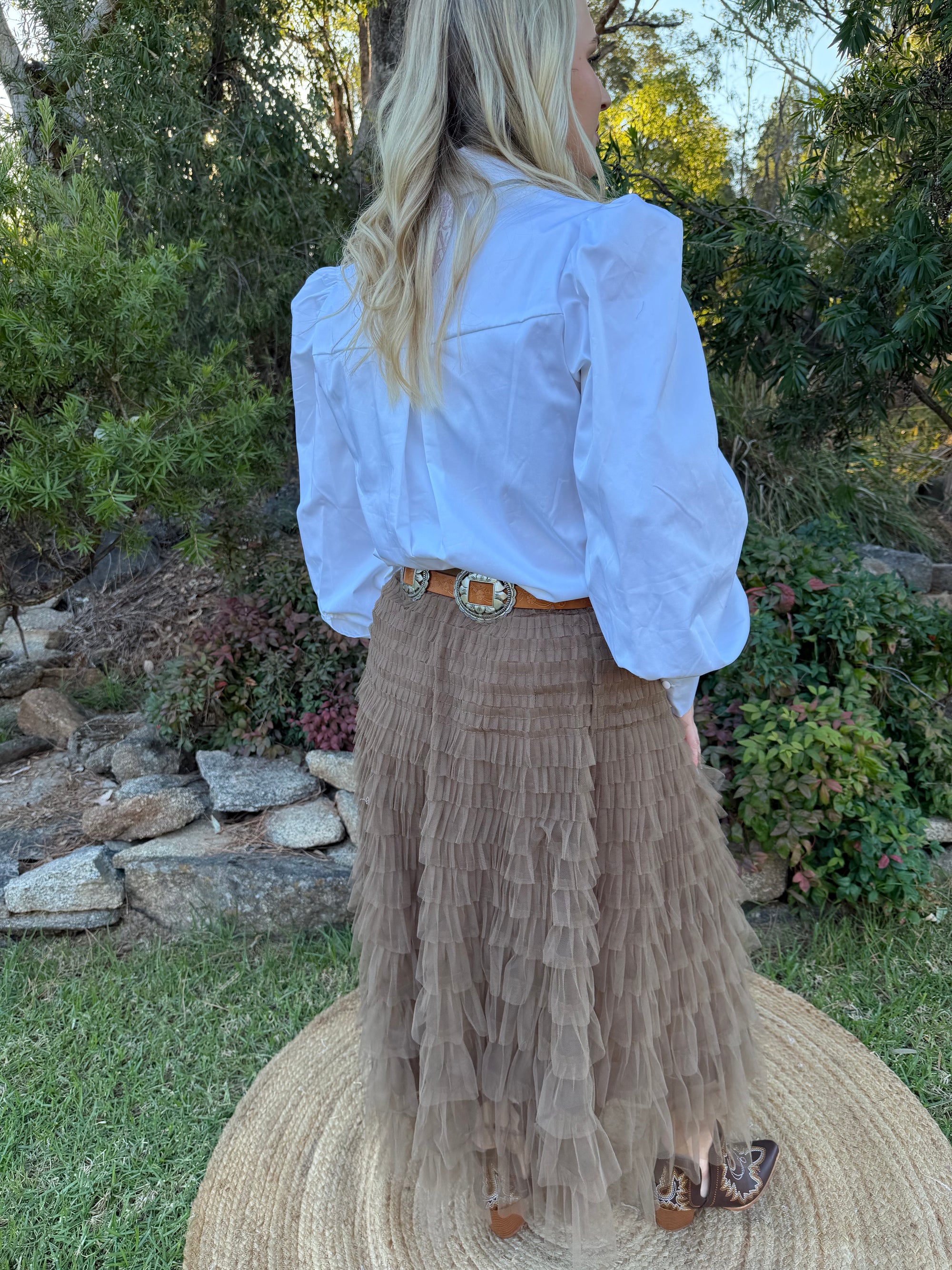 White top~ long sleeve