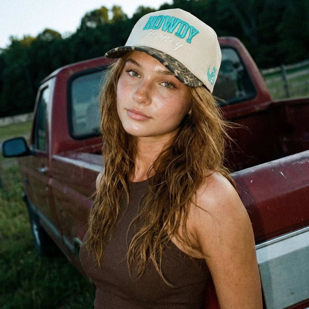 HOWDY HONEY Letter Embroidered on Two Tone Trucker Hat: Leopard