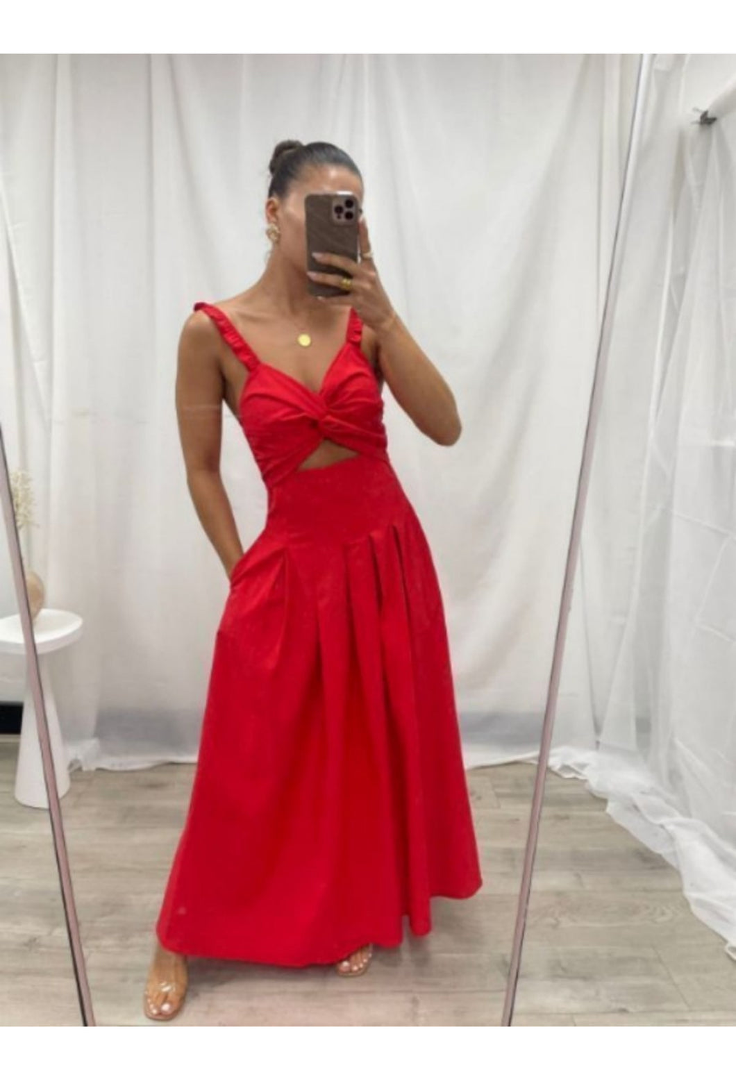 Twist-Front Cut-Out Maxi Dress – Scarlet