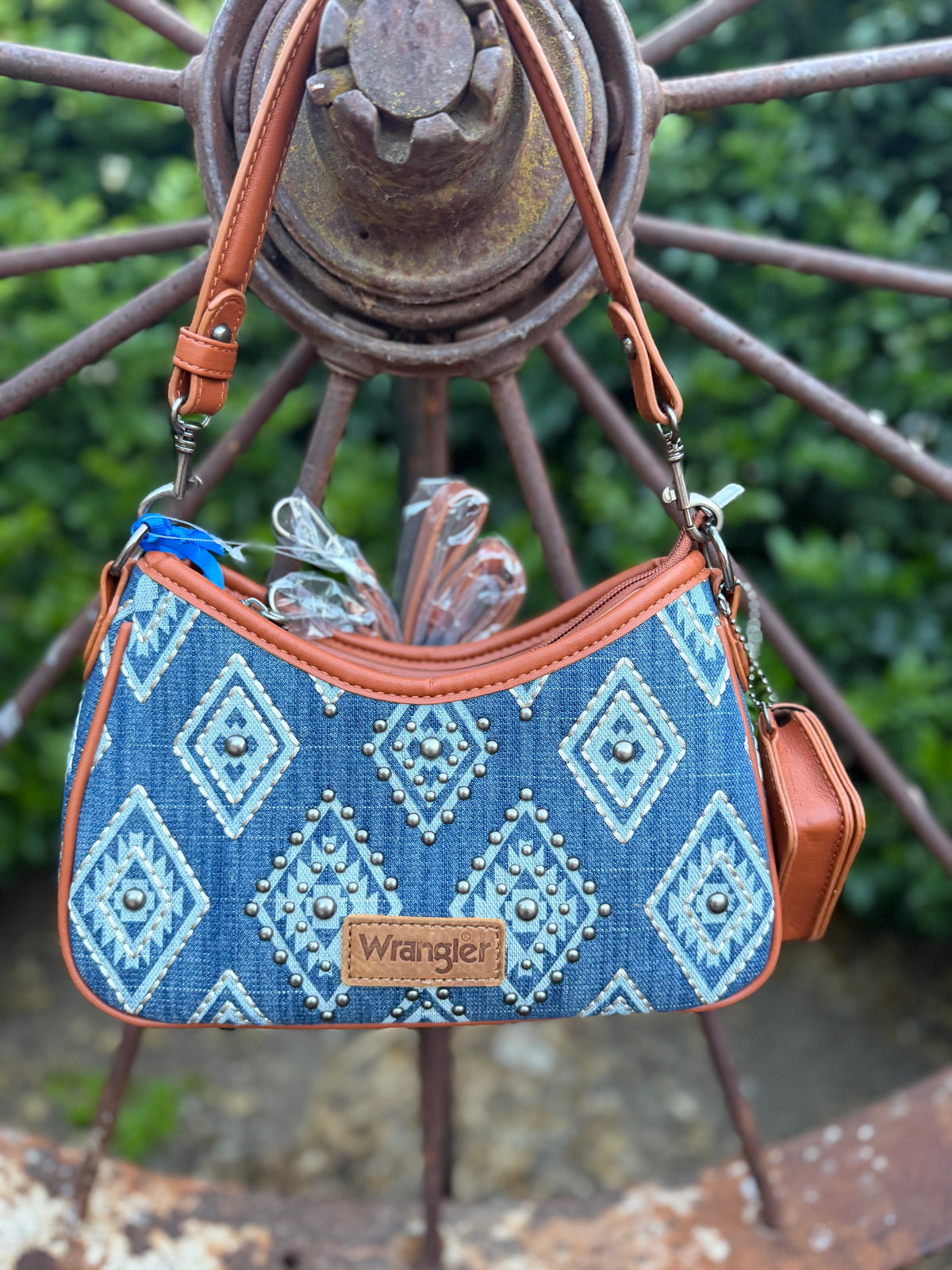 Wrangler Aztec diamond pattern