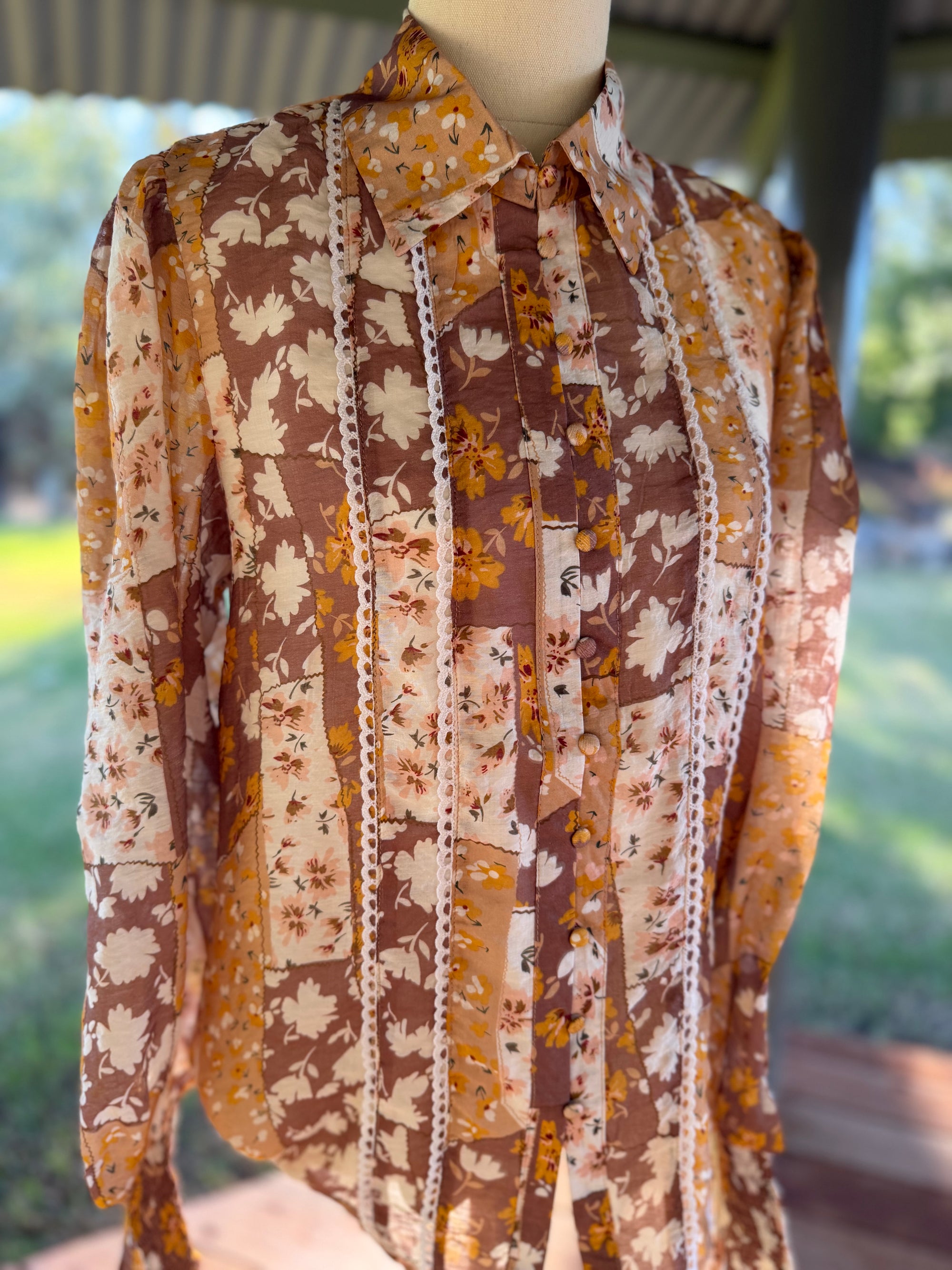 Floral Top -earth