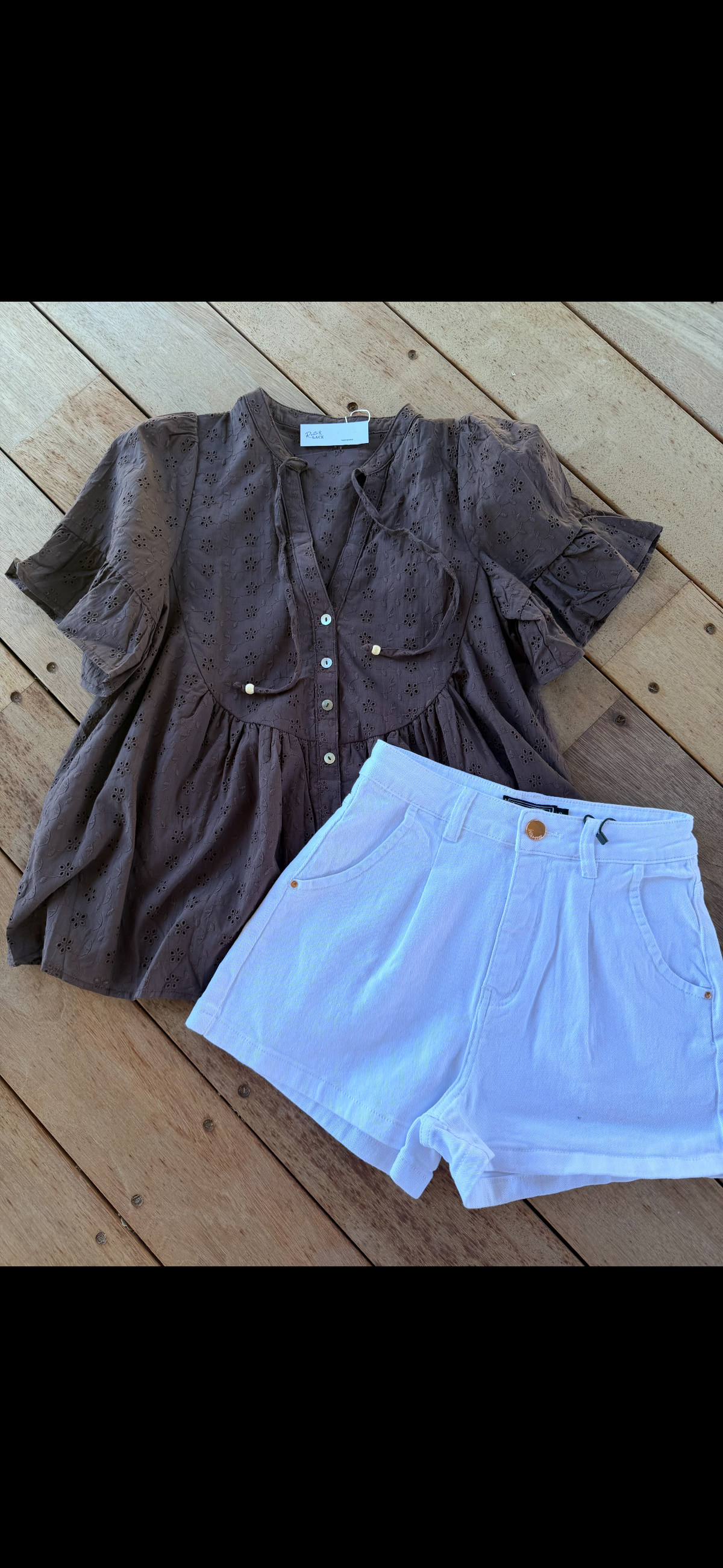 White denim short - Rose gold button