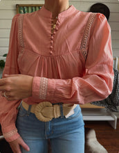 SINUATA blouse with long sleeves and lace inserts - Rose