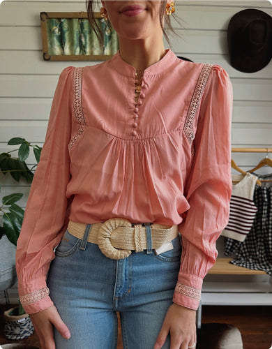SINUATA blouse with long sleeves and lace inserts - Rose