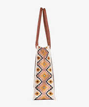 WRANGLER SOUTHWESTERN AZTEC PRINT CANVAS WIDE TOTE- Nude