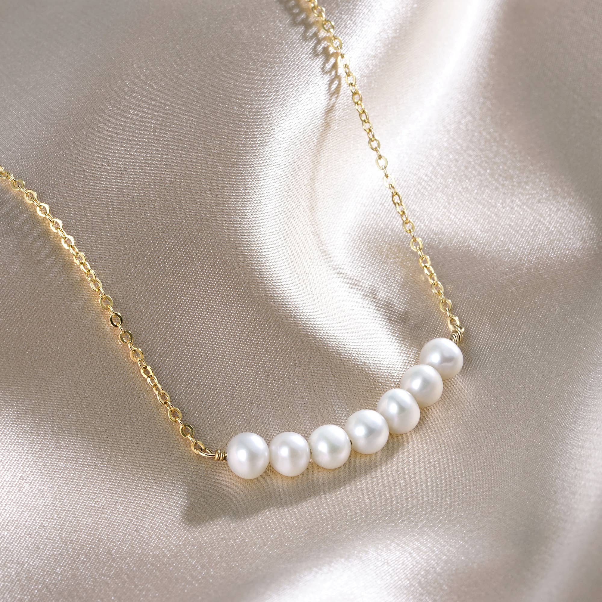 Organic Freshwater Pearl Bar Necklace Rhodium plated