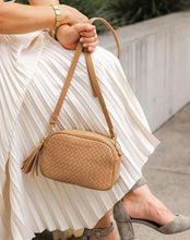 Jacinta - Woven Crossbody Bag - Camel