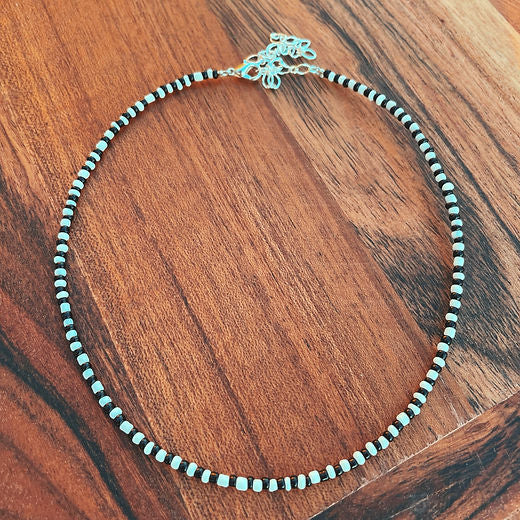Treasure Chest Co - Choker- black and white