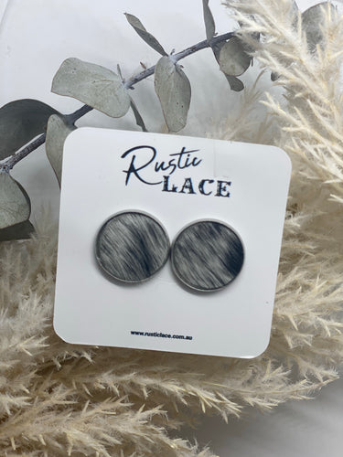 Cowhide -Black Earrings- Stud 20mm