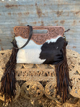 Cowhide-Tooling Leather Cowhide Bag – AB03 – Cusco with tassel’s