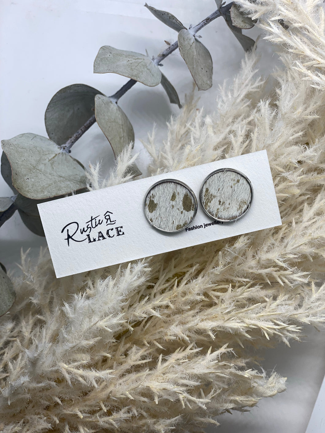 Cowhide - Stud earrings Sml 1